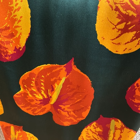 Reformation Silk Frankie Dress in Daiquiri, size 2 - Picture 6 of 6